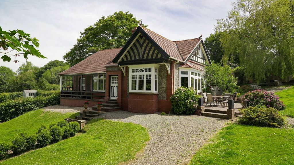 Property photo 3 of 69
