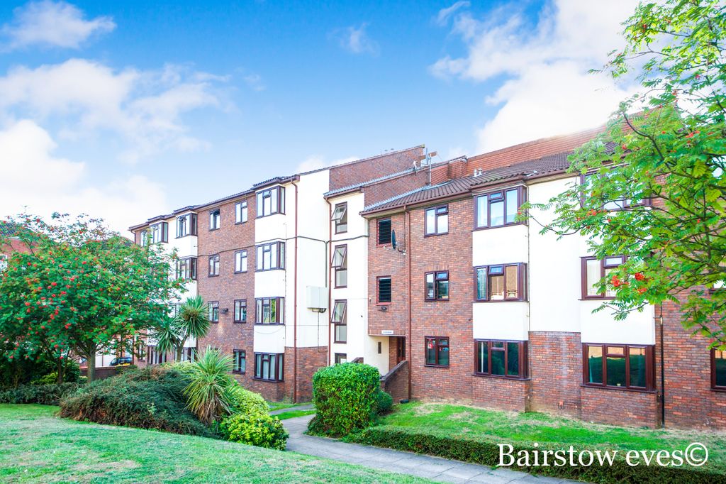 Property photo 1 of 7