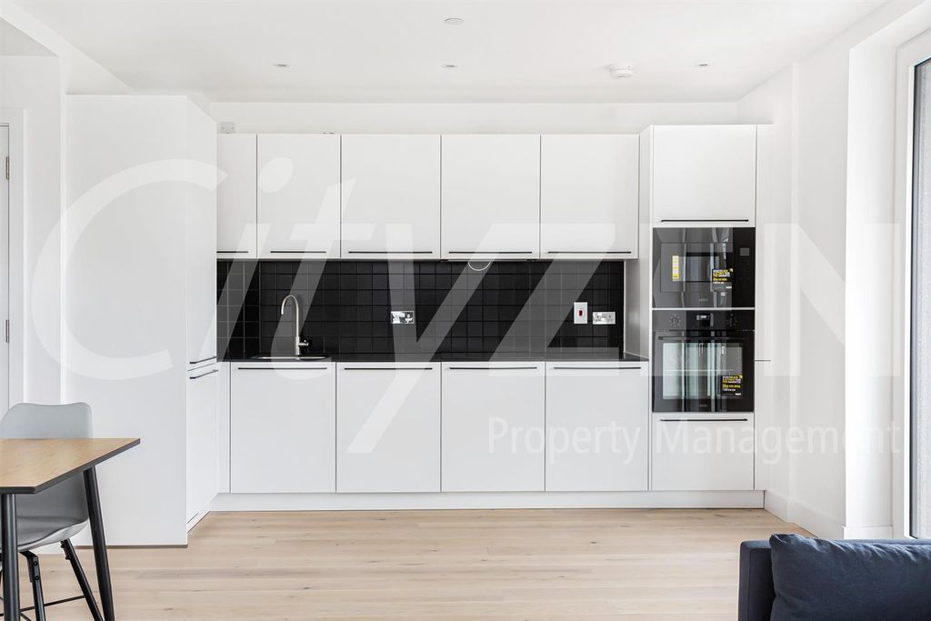 Property photo 2 of 13 Kitchen