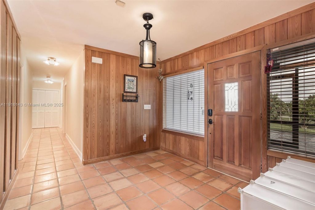 Property photo 3 of 26 <Alttext/>