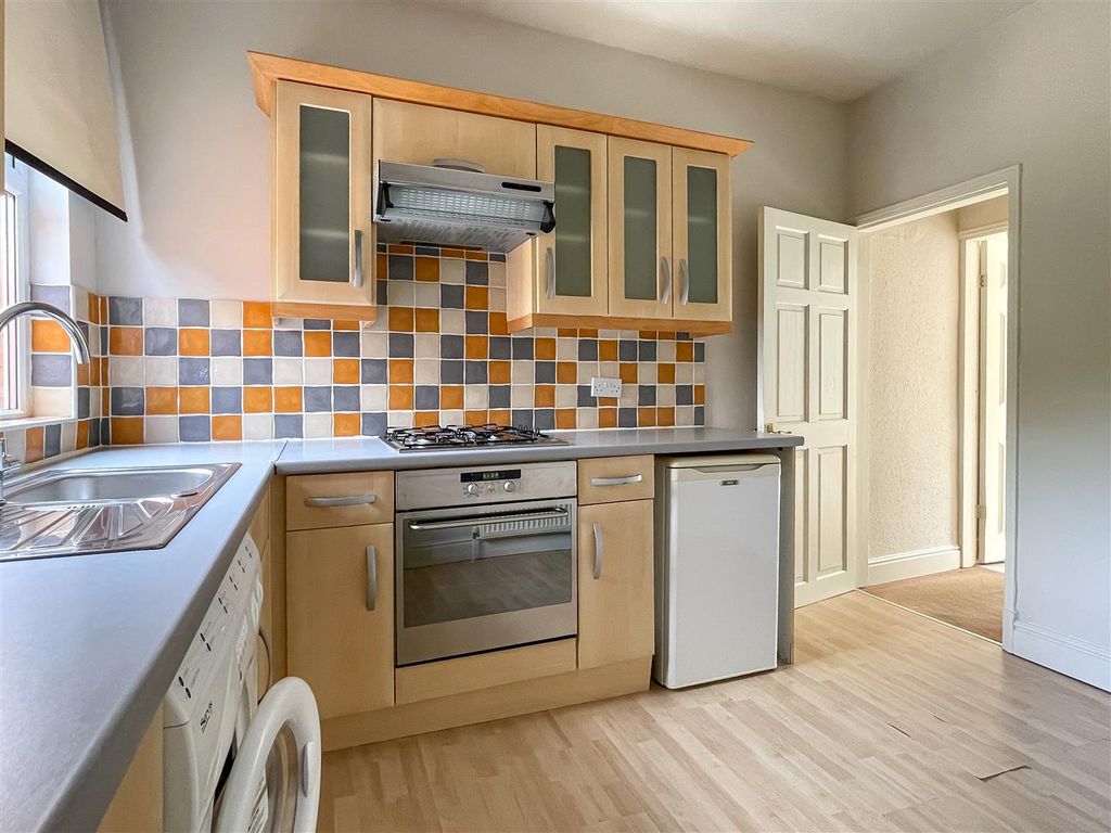 Property photo 3 of 6