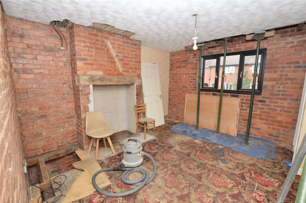 Property photo 2 of 14 Picture No. 12