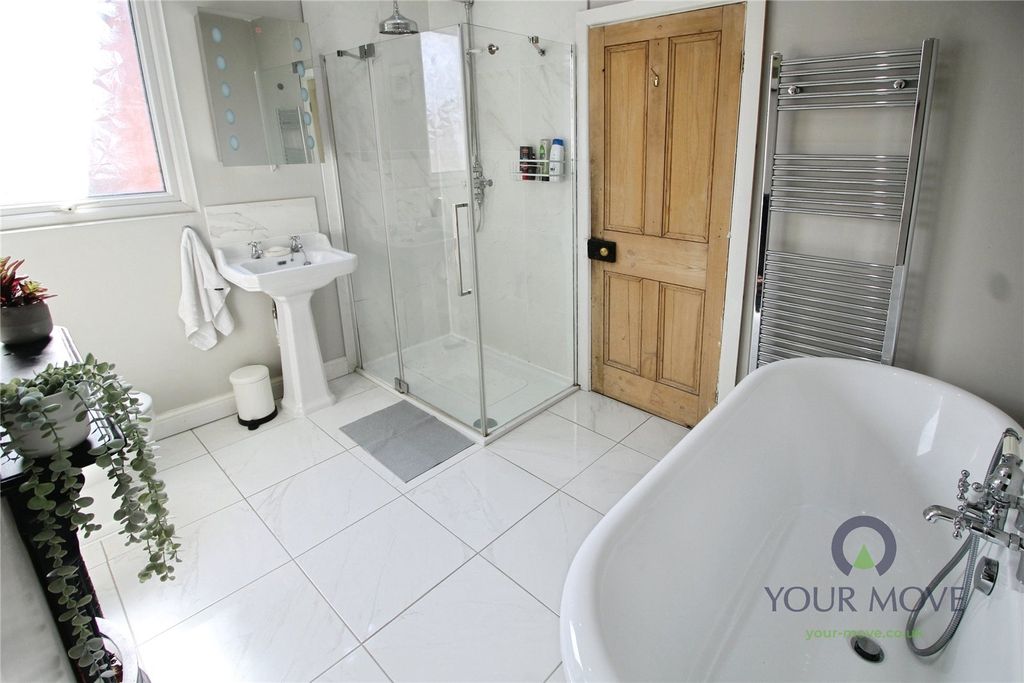 Property photo 2 of 16 Picture No. 06