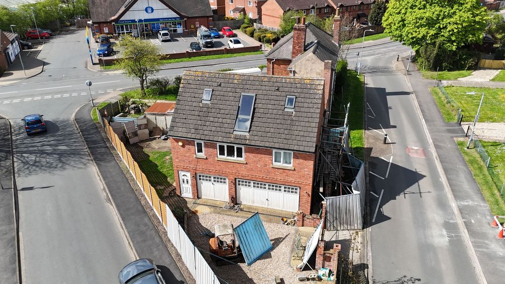 Property photo 3 of 5