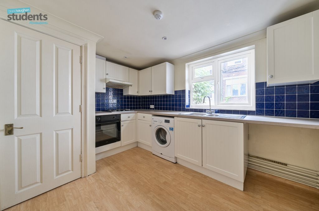 Property photo 3 of 10 867574Ac-7B0E-436...