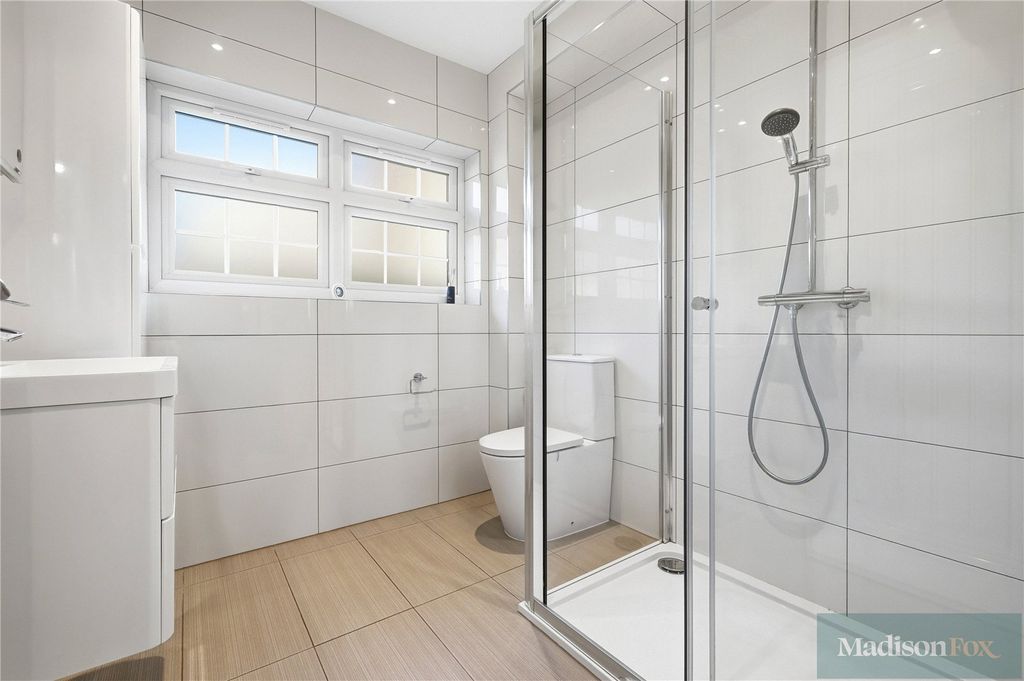 Property photo 3 of 35 Picture No. 07