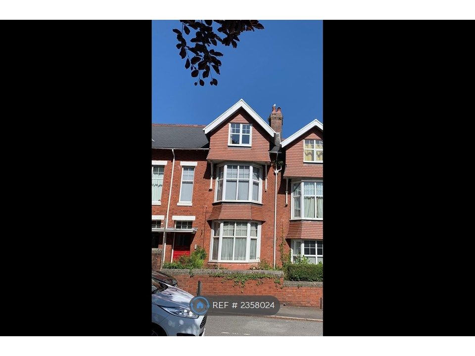 Property photo 1 of 8 Maisonette - Top Two Floors