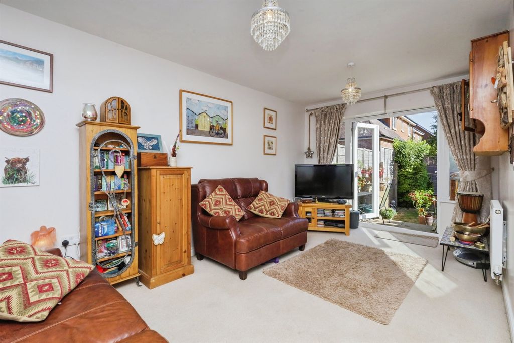 Property photo 2 of 19