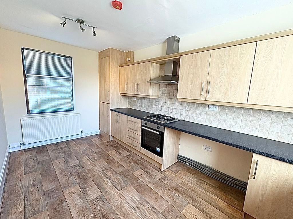 Property photo 3 of 17 Photo 14