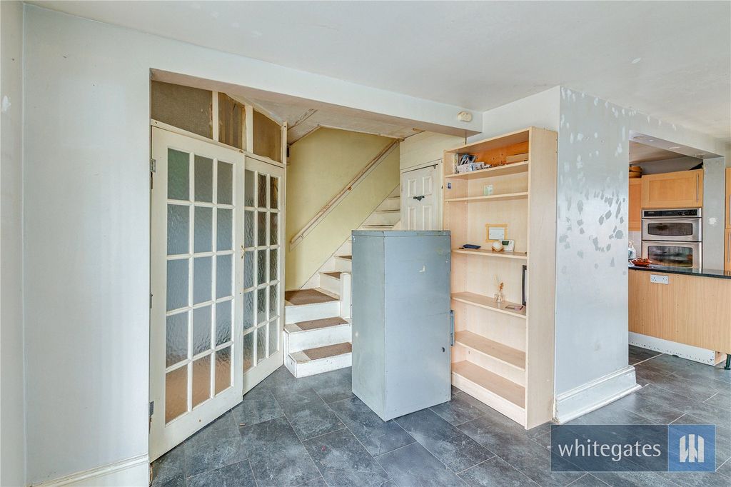 Property photo 3 of 23 Picture No. 28