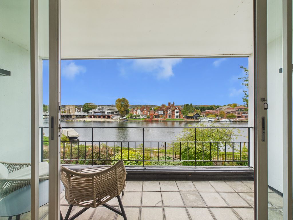 Property photo 2 of 14 View