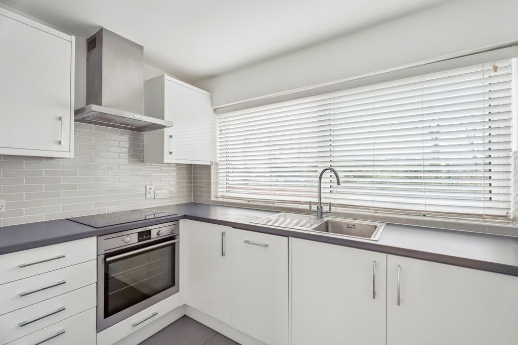 Property photo 2 of 7 Dsc04453