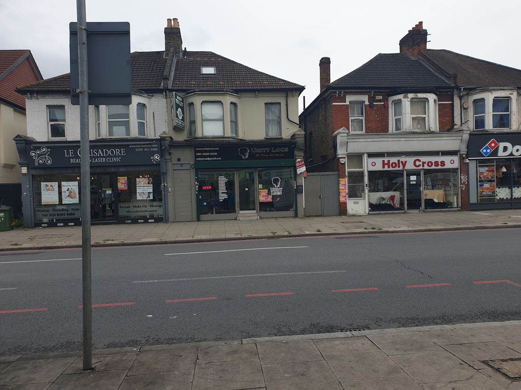 Property photo 1 of 11 Photo 10