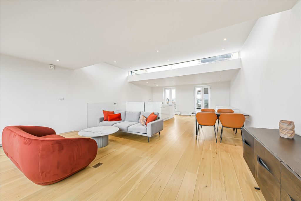 Property photo 1 of 20 Image