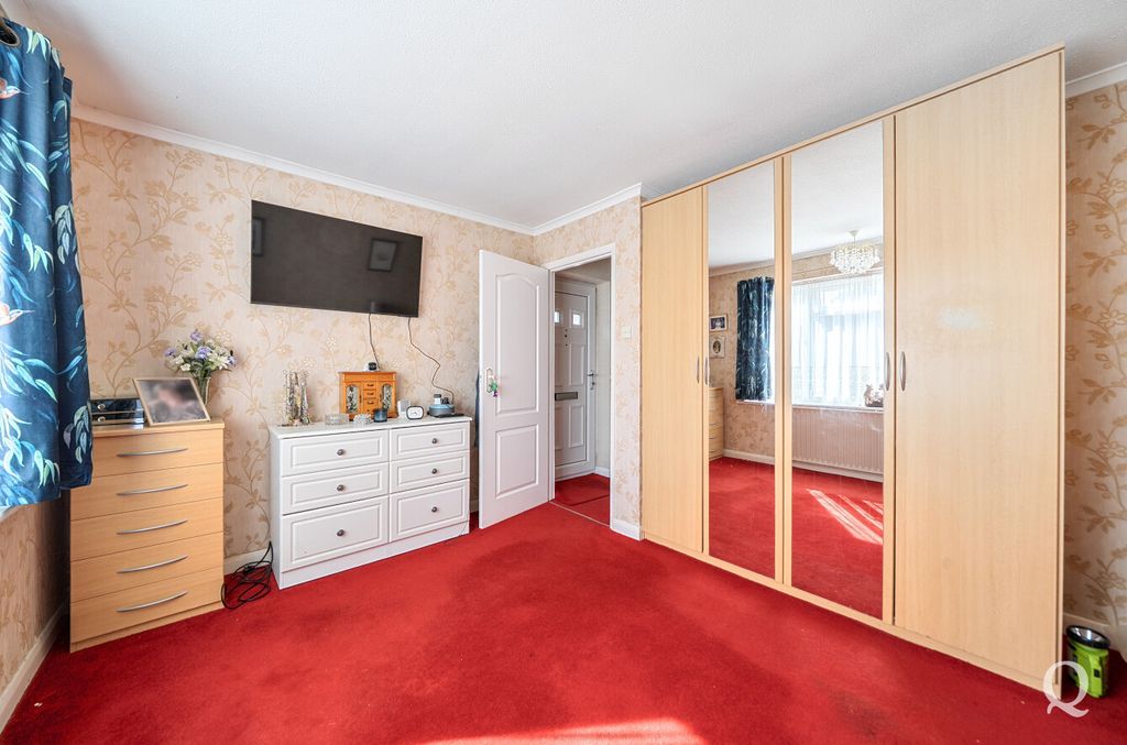Property photo 3 of 18 525c78Ff-E390-424...