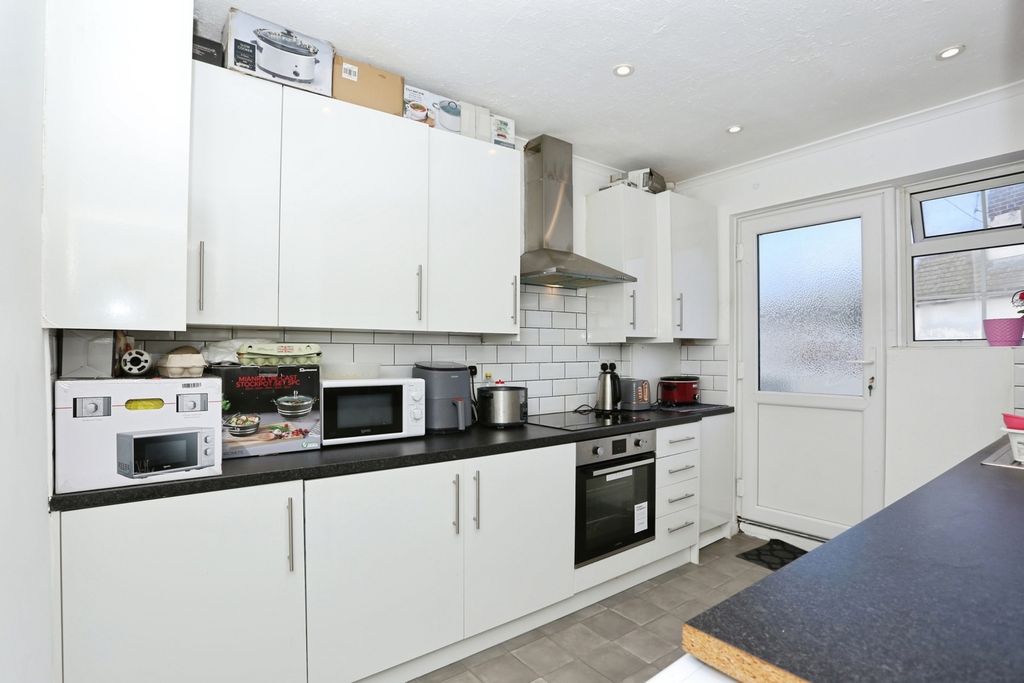 Property photo 3 of 14 Pbox-Img.Jpg