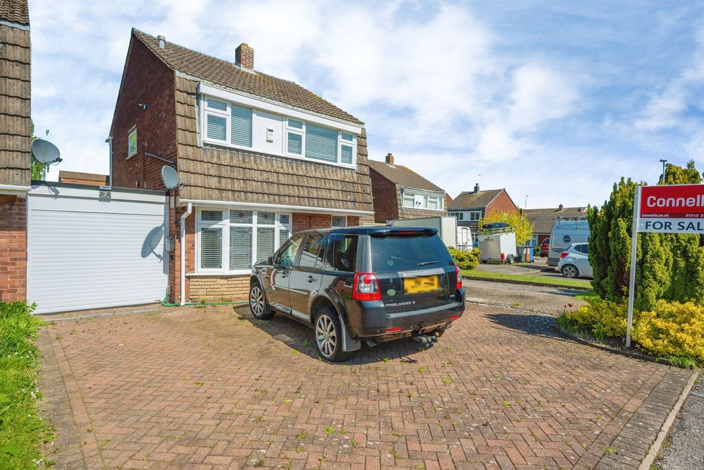 Property photo 1 of 39