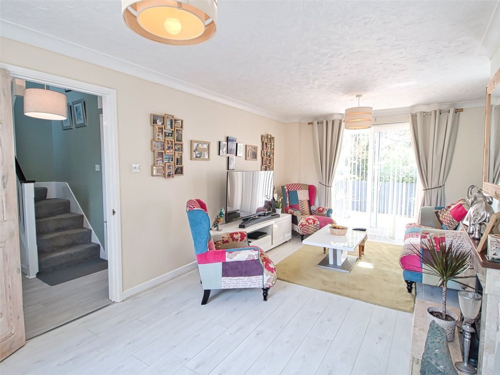 Property photo 2 of 28 Picture No. 22