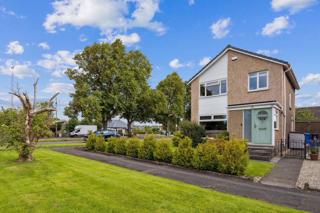 Property photo 1 of 28