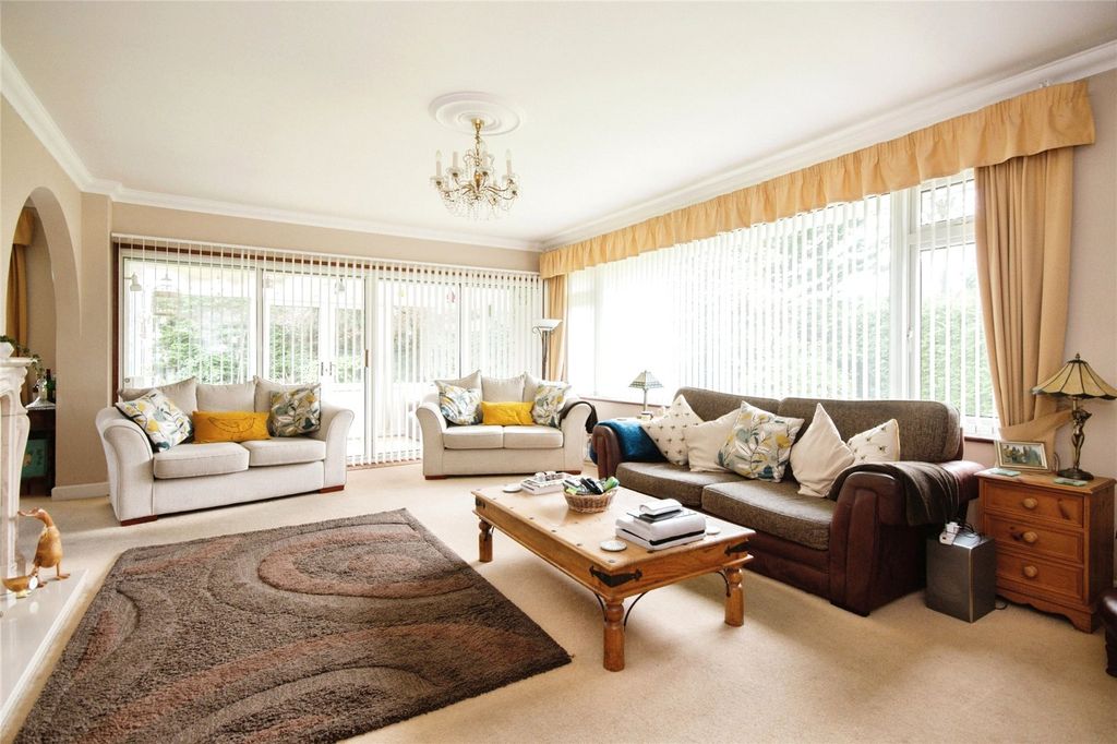 Property photo 3 of 19 Picture No. 06
