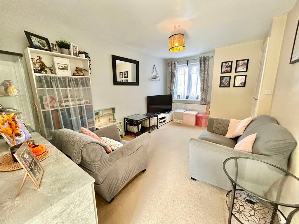 Property photo 3 of 15