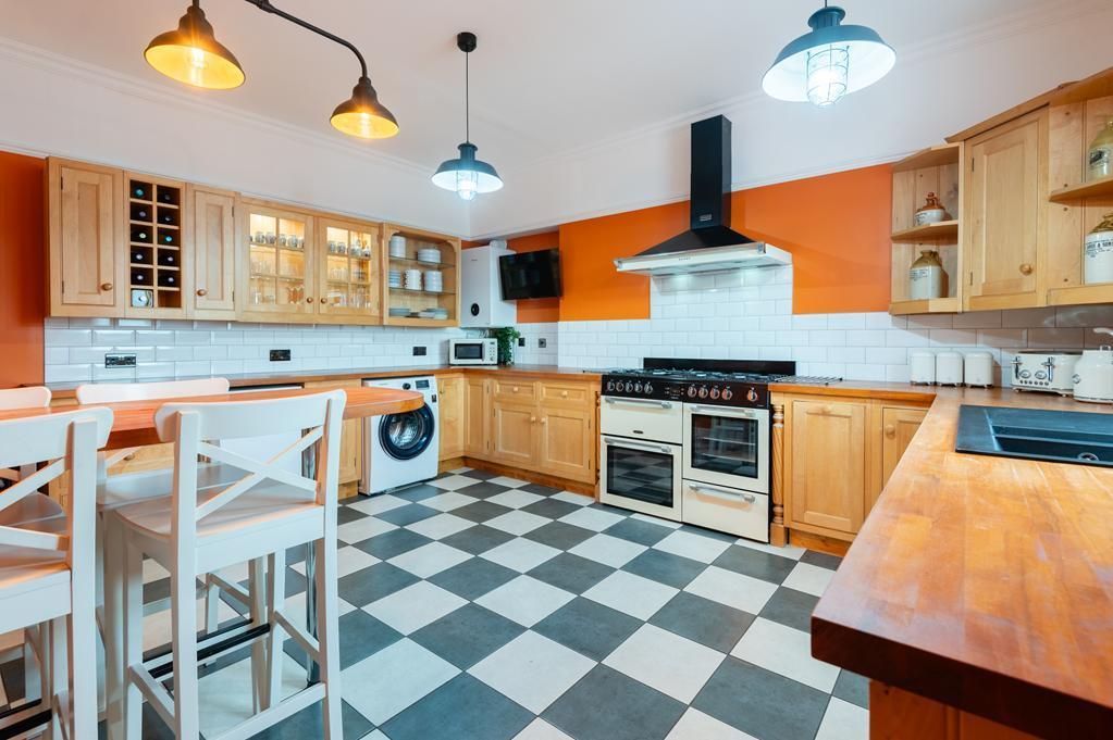 Property photo 3 of 39 Cup1513Jmp Dining Ktichen.Jpg
