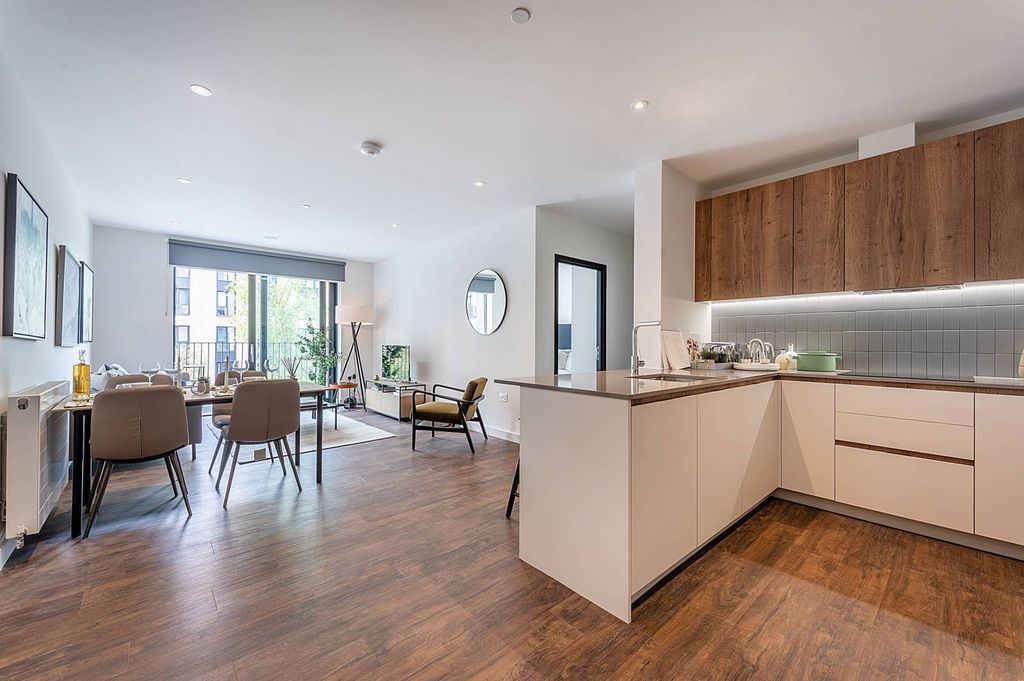 Property photo 1 of 26