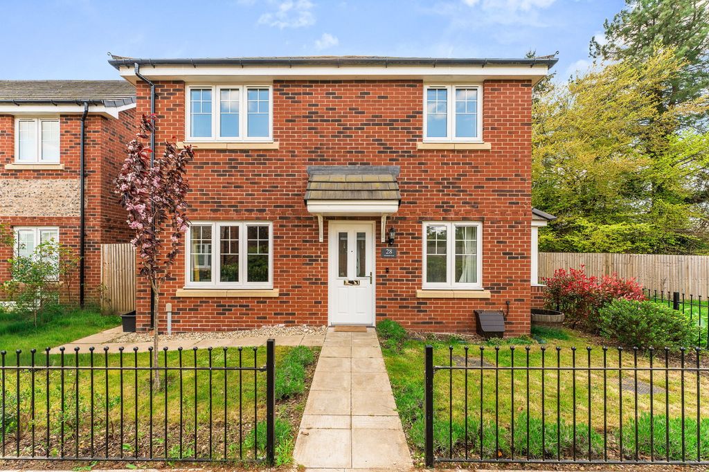 Property photo 1 of 20