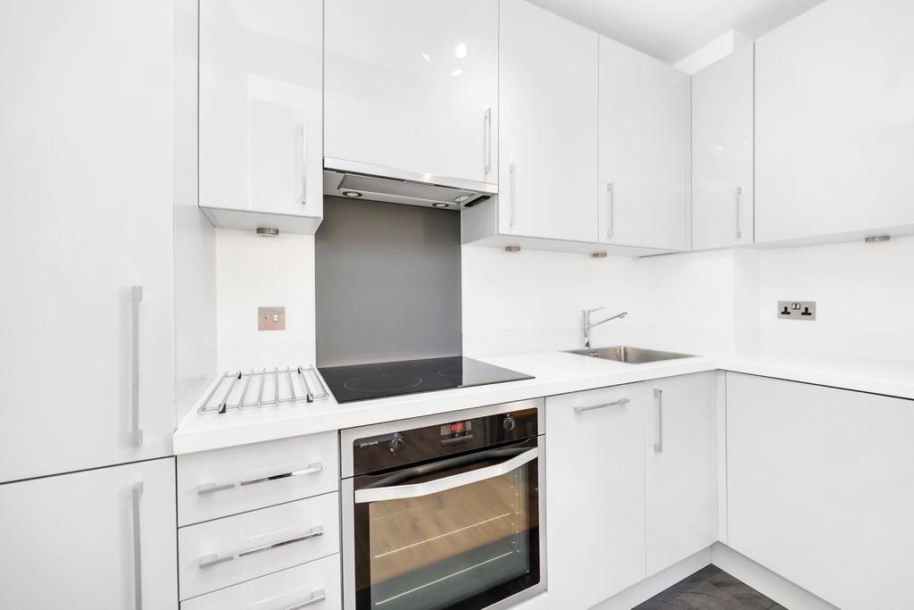 Property photo 3 of 11 Picture No. 11