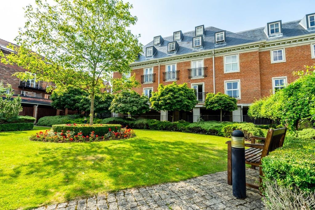 Property photo 1 of 10 Cs 1
