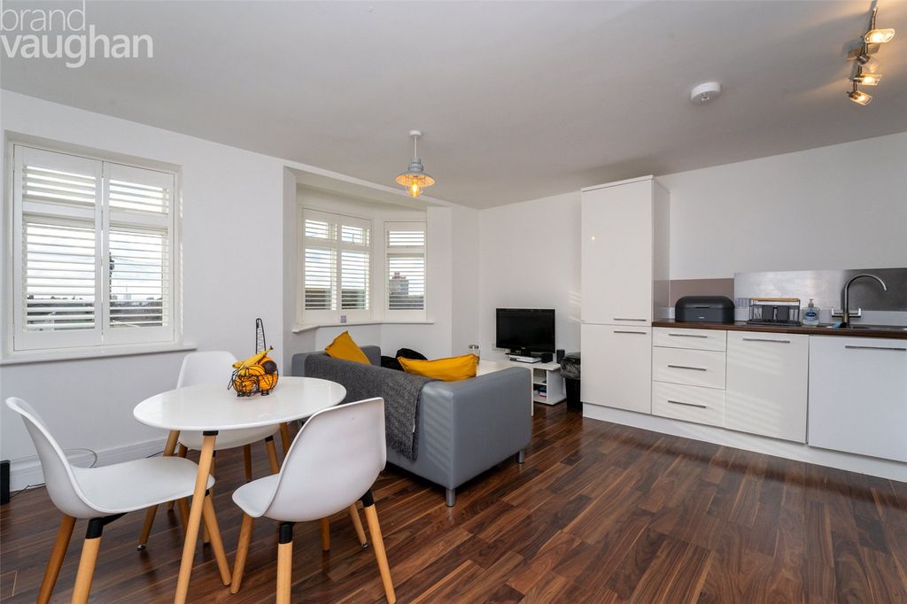 Property photo 1 of 18 Picture No. 27