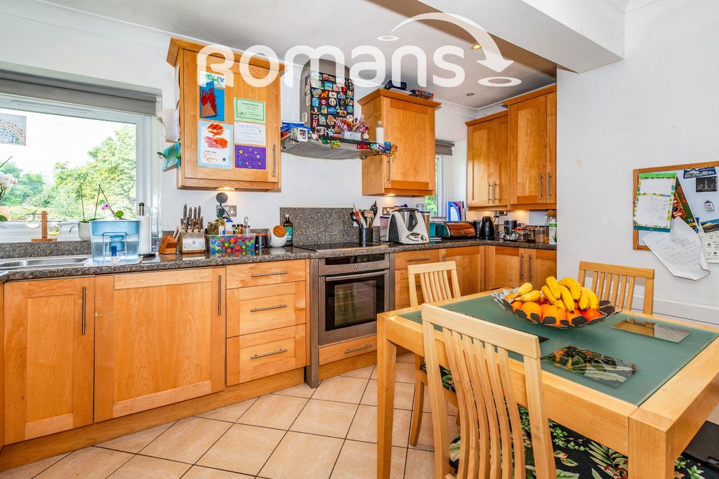 Property photo 2 of 13 2 Kitchen