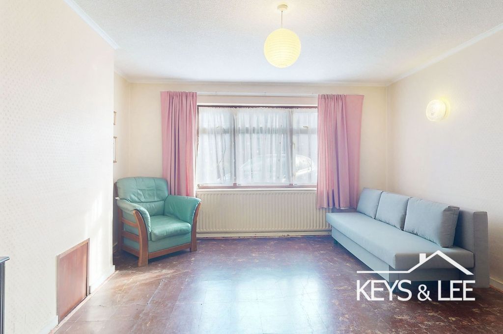 Property photo 3 of 22 2463446