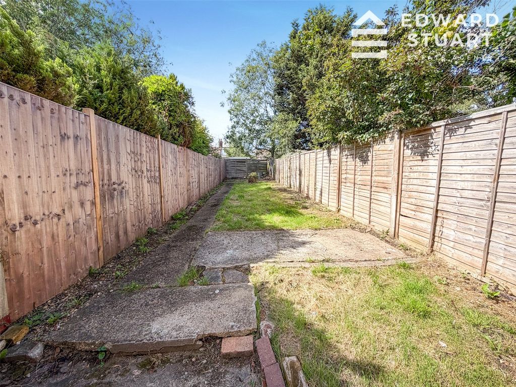 Property photo 3 of 11 Picture No. 16