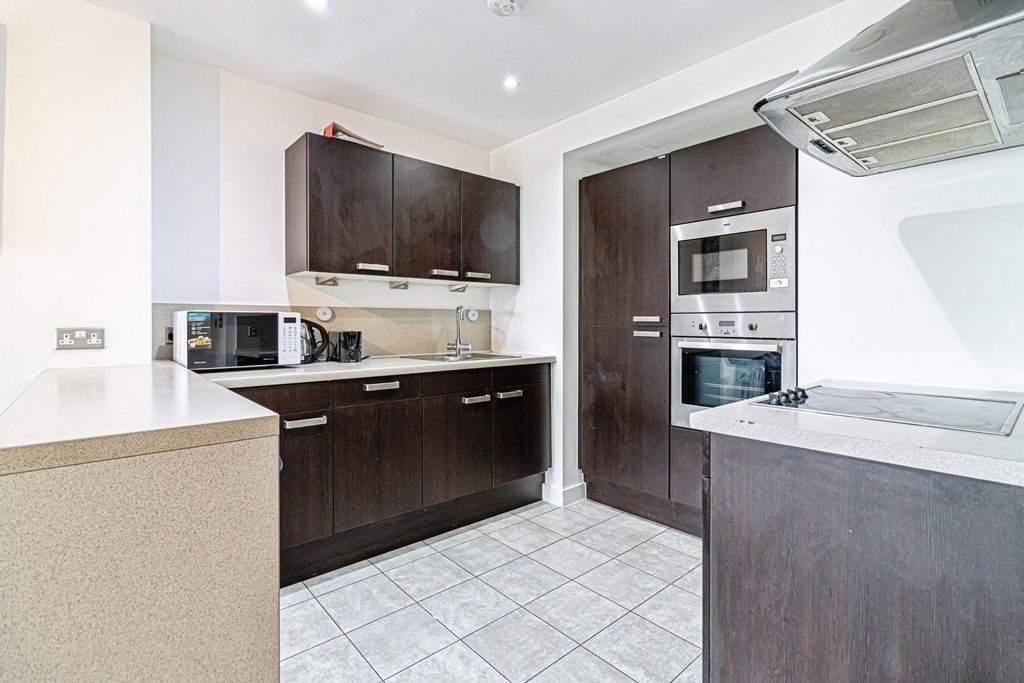 Property photo 3 of 8 Photo