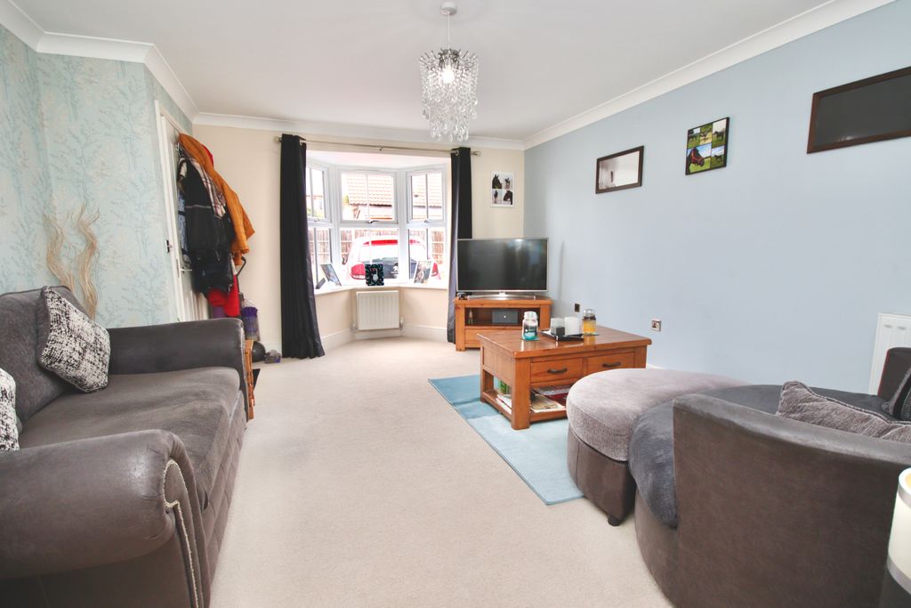 Property photo 3 of 13