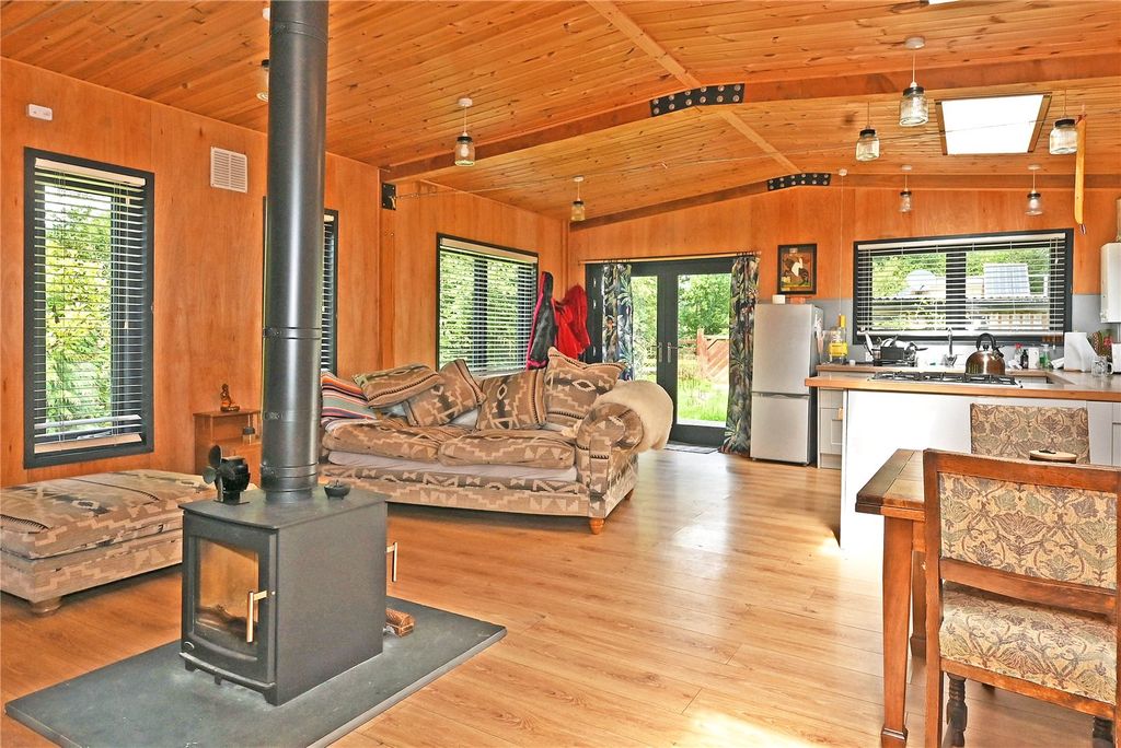 Property photo 2 of 16 Picture No. 09