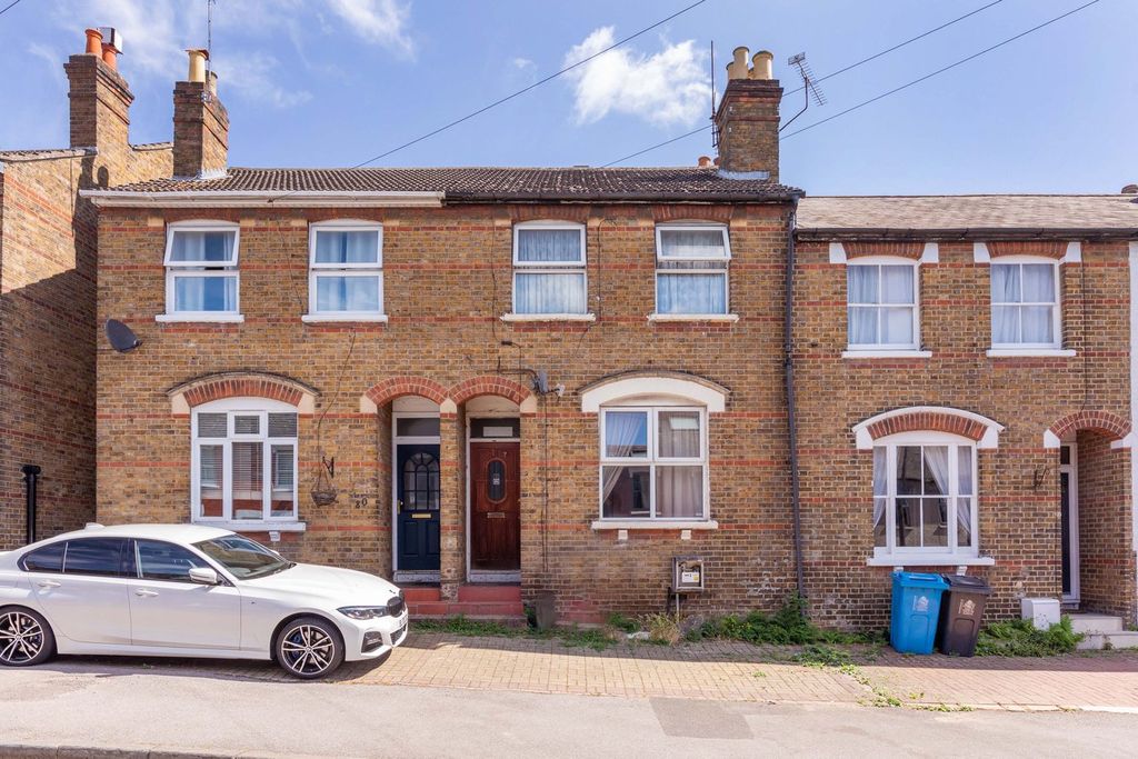 Property photo 2 of 12