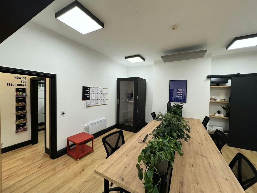 Property photo 1 of 12 32066c7A8Df049Fa8A67c23A7E0d7548.Jpg