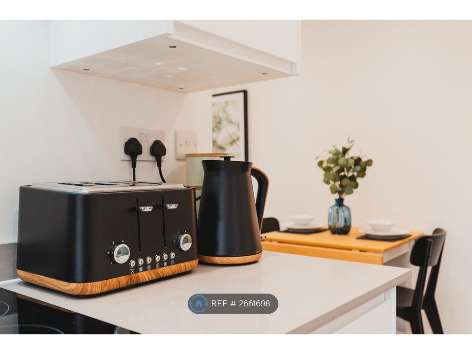 Property photo 2 of 29