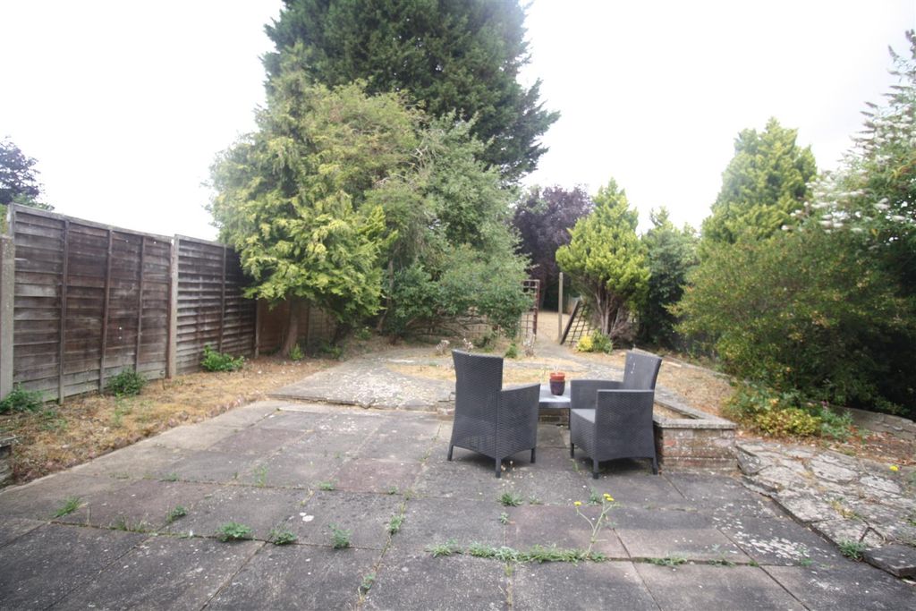 Property photo 3 of 15 Garden One