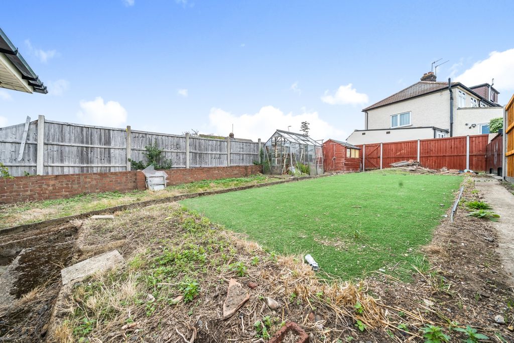 Property photo 2 of 8 Rear Garden