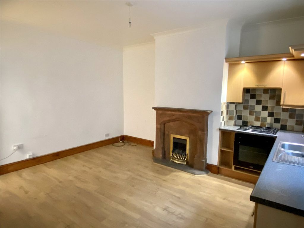 Property photo 3 of 5 Picture No. 14