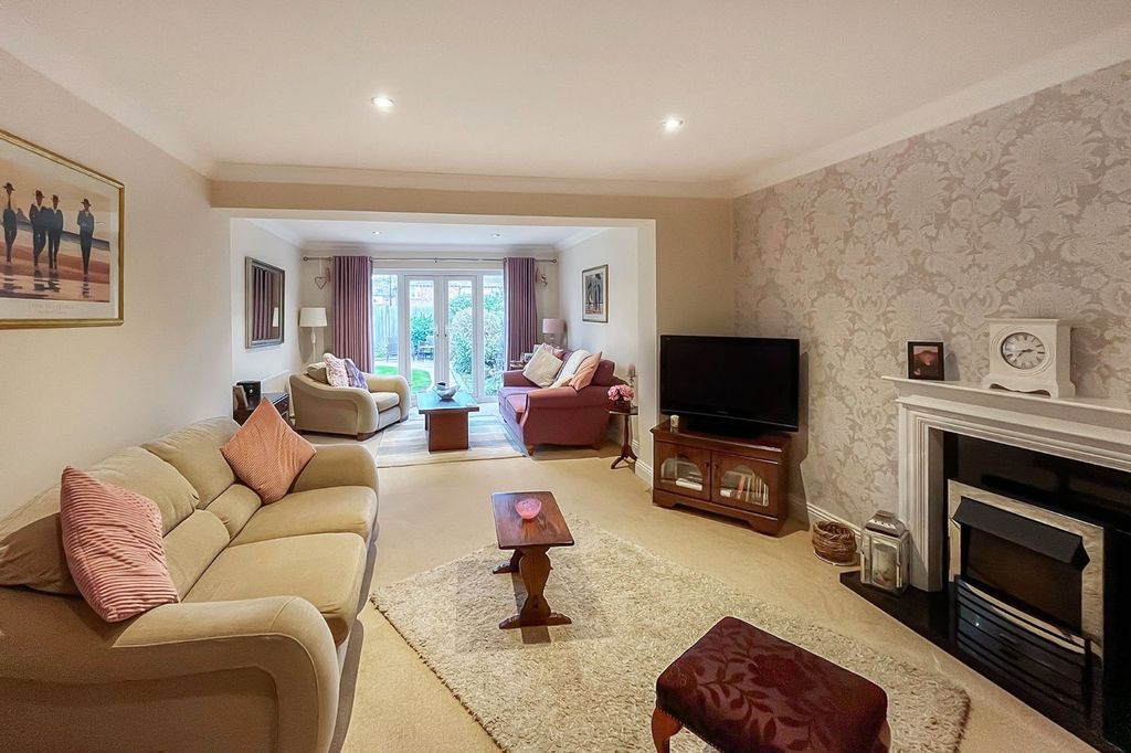 Property photo 2 of 20 Picture No. 08