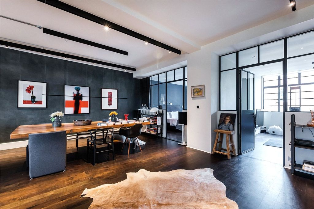 Property photo 1 of 20 Dining Area