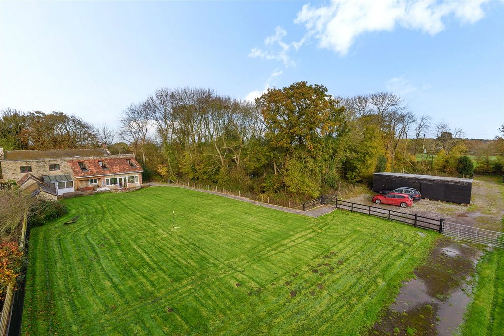 Property photo 1 of 15 Picture No. 06