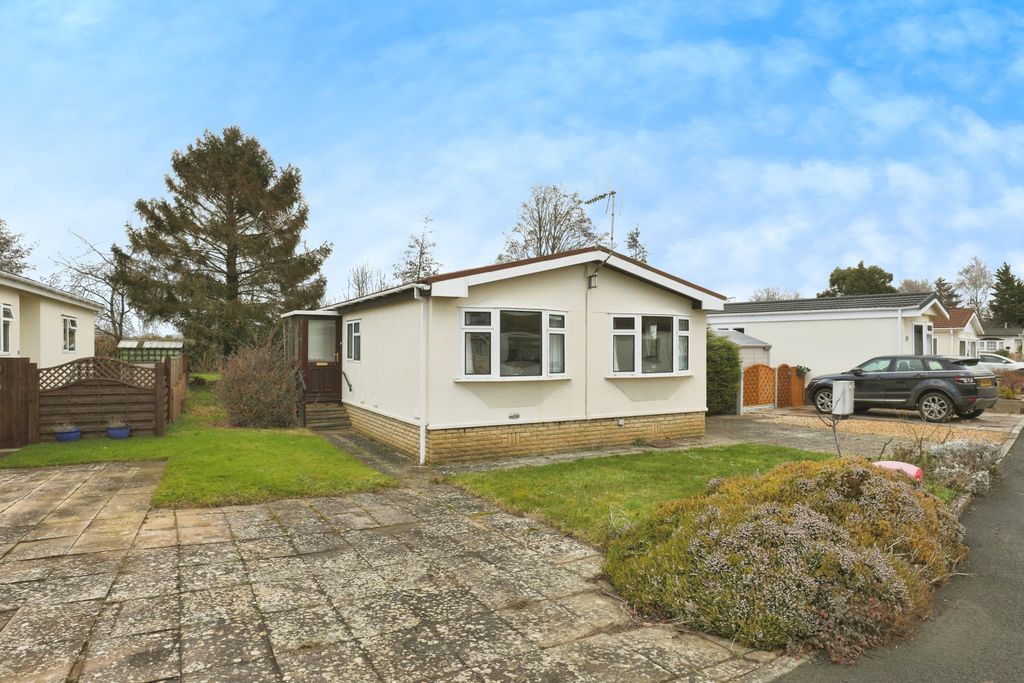 Property photo 1 of 17 Photography