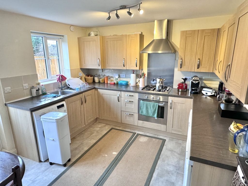 Property photo 2 of 11 Img_2763