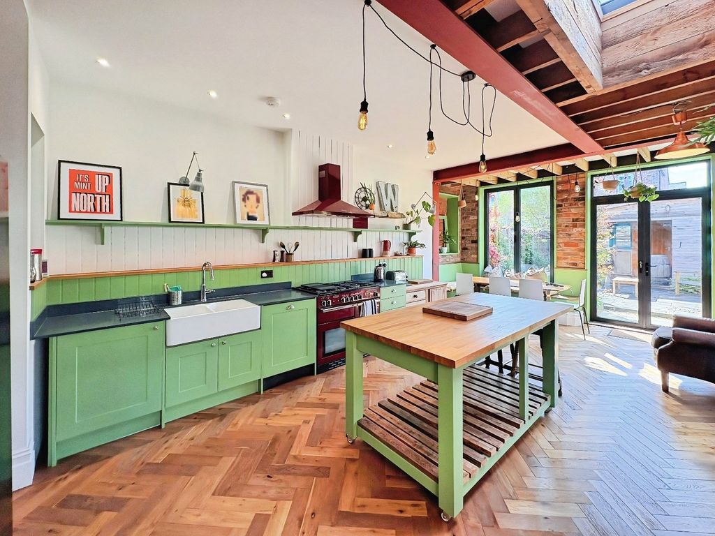 Property photo 3 of 25 Picture No. 13