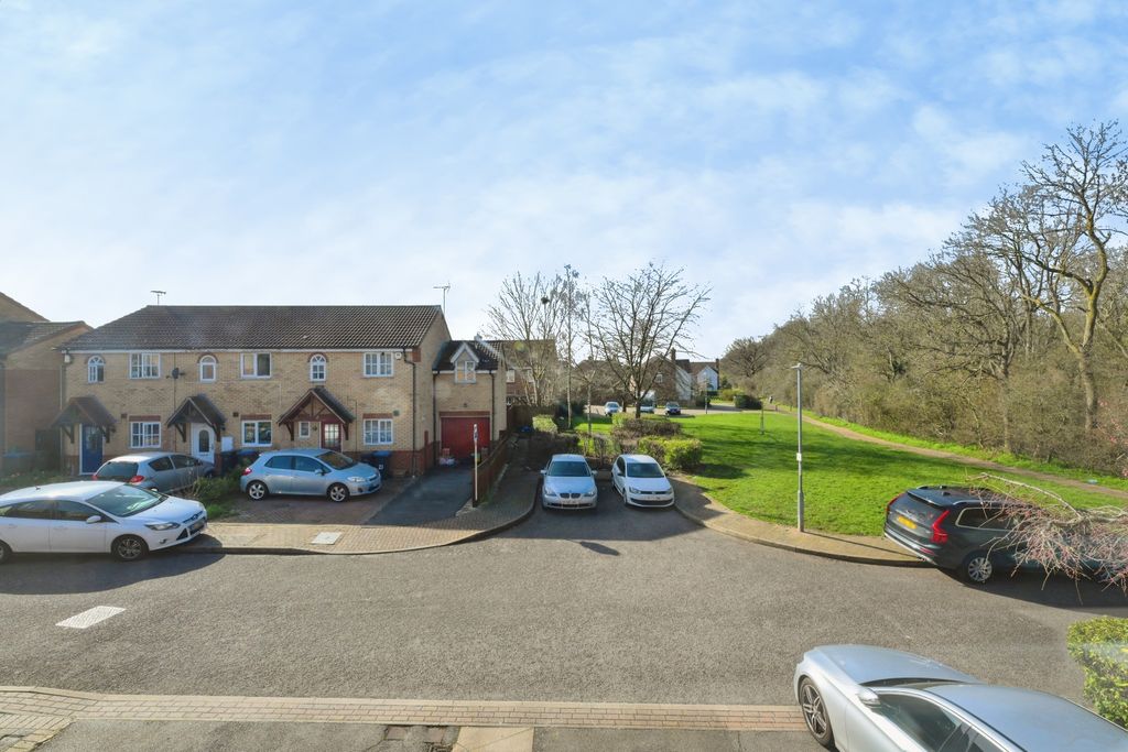 Property photo 3 of 20